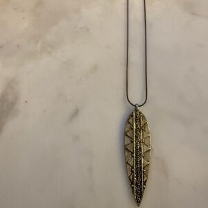 Silver Feather Pendant Necklace